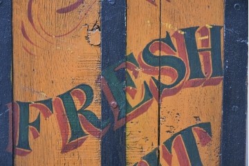 イギリスアンティーク　フルーツペイントが目を引く木製台はかり　※ディスプレイ用　(R-088657)