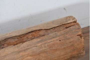 アジアンヴィンテージ　古材　バリ島で使われていた丸太　(R-088659)
