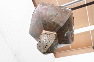 《引っ掛けシーリング式ペンダントライト加工費込み》　ヴィンテージ照明　真鍮製の大振りな吊り下げ照明　(R-088661)