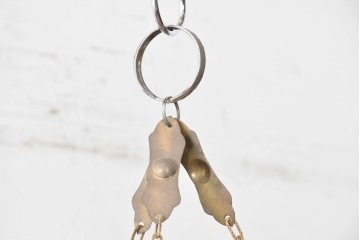 アジアンヴィンテージ　インド　高級工芸品　真鍮　宝石象嵌風の装飾が異国の宮殿を思わせる大型のランタン型ペンダントライト　(R-088670)