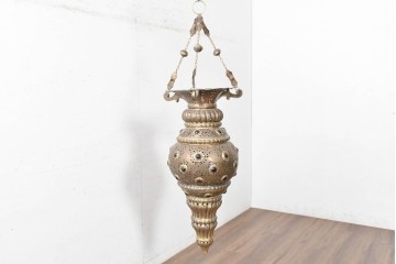アジアンヴィンテージ　インド　高級工芸品　真鍮　宝石象嵌風の装飾が異国の宮殿を思わせる大型のランタン型ペンダントライト　(R-088671)