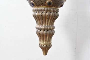 アジアンヴィンテージ　インド　高級工芸品　真鍮　宝石象嵌風の装飾が異国の宮殿を思わせる大型のランタン型ペンダントライト　(R-088671)