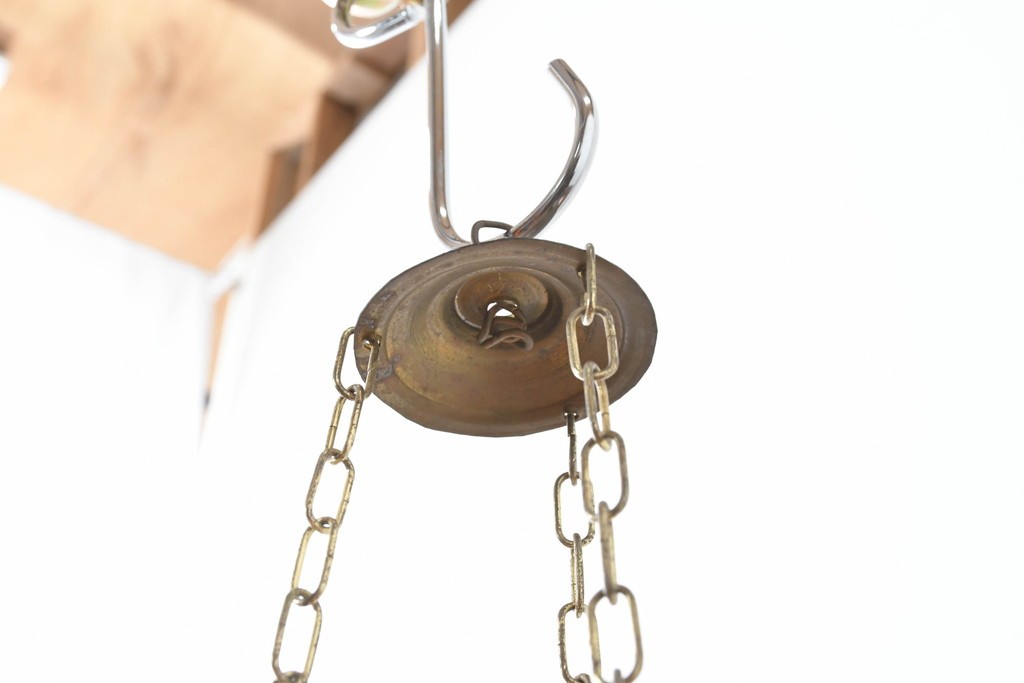 《引っ掛けシーリング式ペンダントライト加工費込み》　アラビアンヴィンテージ　工芸品　真鍮製　優美な透かし細工を施した色ガラス入り八角ペンダントライト　(R-088678)