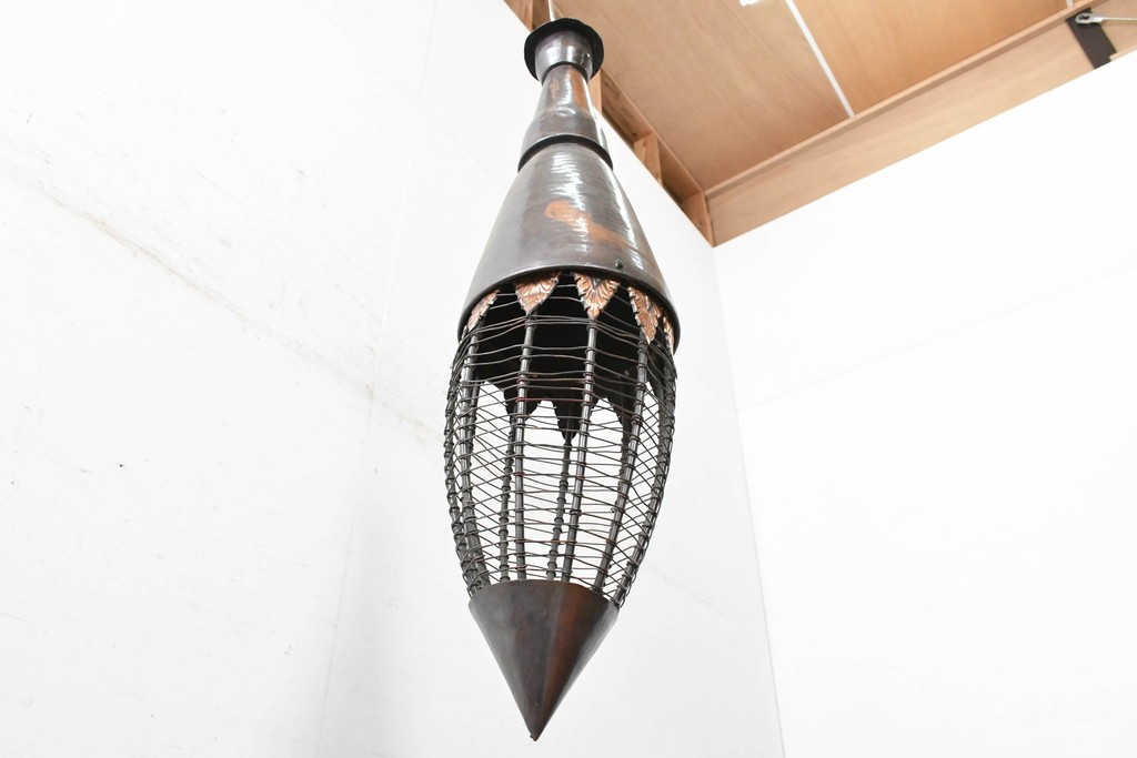 《引っ掛けシーリング式ペンダントライト加工費込み》アジアンビンテージ　インドネシア工芸品　銅　吊り下げて映える異国情緒あふれるペンダントライト　(R-088680)