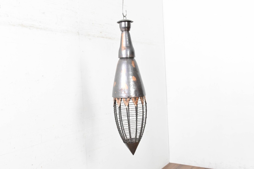 《引っ掛けシーリング式ペンダントライト加工費込み》アジアンビンテージ　インドネシア工芸品　銅　吊り下げて映える異国情緒あふれるペンダントライト　(R-088681)