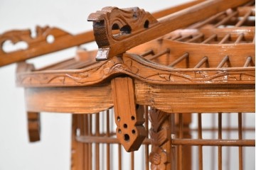 【簡易リペア限定品】　中古　アジアン民芸雑貨　緻密な竹細工が見事な鳥かご　(R-088695)