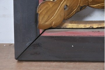 アンティーク建具　江戸から明治期　仏教美術　金色の菊の図柄が華やかな古いお寺の欄間1枚　(R-088701)