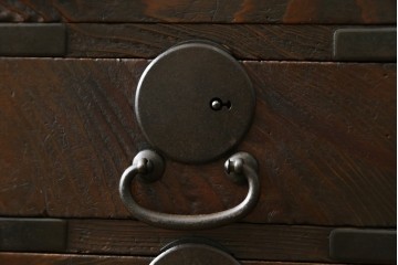 和製アンティーク　明治期から大正期　杉材　力強い木目が魅力的な帳場箪笥　(R-088720)