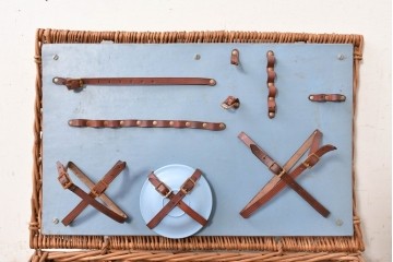 【簡易リペア限定品】　イギリスアンティーク　ラタンで丁寧に編み上げられたナチュラルなピクニックバスケット　(R-088722)