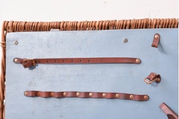 【簡易リペア限定品】　イギリスアンティーク　ラタンで丁寧に編み上げられたナチュラルなピクニックバスケット　(R-088722)