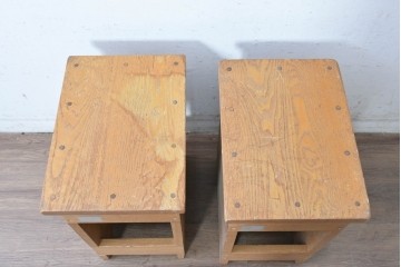 和製ヴィンテージ　タモ材　素朴な木味を楽しめるシンプルな角スツール2脚セット　(R-088723)