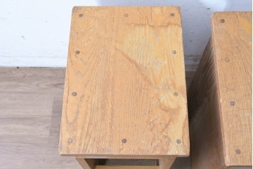 和製ヴィンテージ　タモ材　素朴な木味を楽しめるシンプルな角スツール2脚セット　(R-088723)