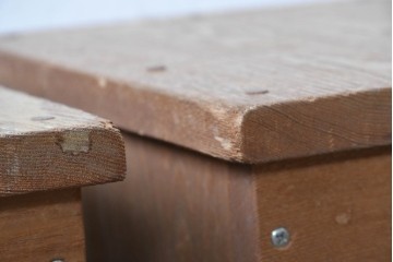 和製ヴィンテージ　タモ材　素朴な木味を楽しめるシンプルな角スツール2脚セット　(R-088723)