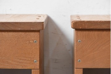 和製ヴィンテージ　タモ材　素朴な木味を楽しめるシンプルな角スツール2脚セット　(R-088723)