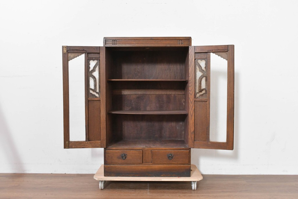 和製アンティーク　栓材　透かし彫りの扉が目を引く本箱　(R-088729)