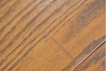 中古　アメリカ　A.A. Laun(A.A.ラウン)　オーク材　ターニングレッグが優雅なバタフライサイドテーブル　(R-088730)