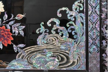中古　超美品　もはや美術品!!　最高級工芸家具　鳳凰の螺鈿(ラデン)細工が華やかな衝立　購入価格約1000万円　(R-088731)