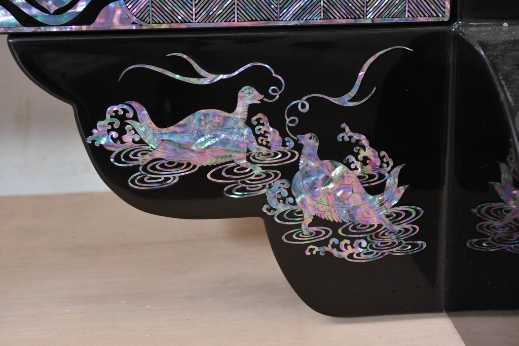 中古　超美品　もはや美術品!!　最高級工芸家具　鳳凰の螺鈿(ラデン)細工が華やかな衝立　購入価格約1000万円　(R-088731)