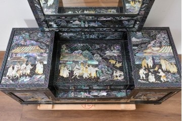 中古　超美品　最高級　吉正本螺鈿工芸院　螺鈿細工が華やかな鏡台　購入価格約400万円　(R-088732)