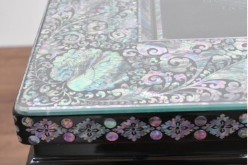 中古　超美品　もはや美術品!!　最高級工芸家具　吉正本と伝わる逸品　孔雀の螺鈿(ラデン)細工が美しい座卓　購入価格約1000万円　(R-088733)