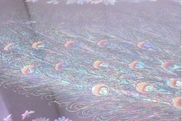 中古　超美品　もはや美術品!!　最高級工芸家具　吉正本と伝わる逸品　孔雀の螺鈿(ラデン)細工が美しい座卓　購入価格約1000万円　(R-088733)