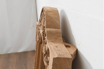 アジアンヴィンテージ建具　バリ島　伝統的な彫刻が施された枠付き窓1枚　(R-088741)