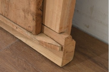 アジアンヴィンテージ建具　バリ島　伝統的な彫刻が施された枠付き窓1枚　(R-088741)