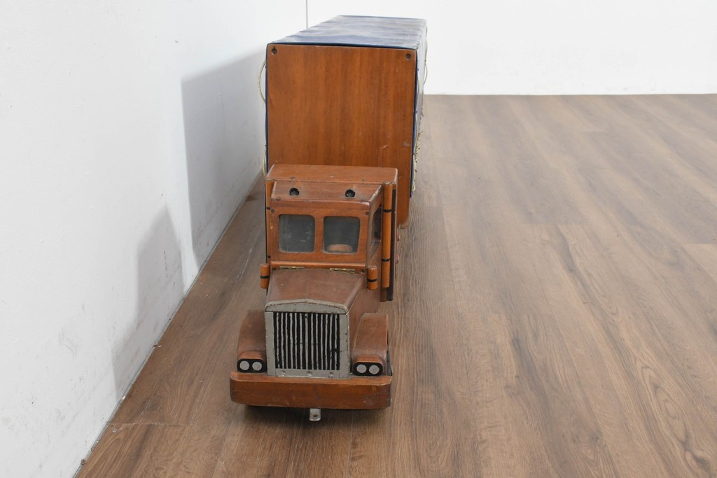 イギリスアンティーク　木製　高級品!!　手抜きのない作り込みが見事!　全長約1500mmの大型トレーラー型おもちゃ　(R-088751)