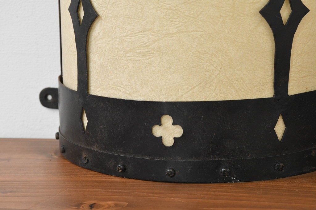 【簡易リペア限定品】　イギリスヴィンテージ　クラシカルな壁掛け照明カバー2点セット　(R-088764)