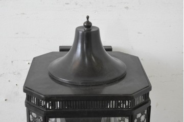 新古　展示品　高級品　真鍮製　格子装飾が魅力のウォールライト　(R-088779)