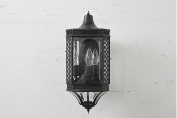 新古　展示品　高級品　真鍮製　格子装飾が魅力のウォールライト　(R-088780)