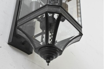 新古　展示品　高級品　真鍮製　格子装飾が魅力のウォールライト　(R-088780)