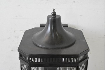 新古　展示品　高級品　真鍮製　格子装飾が魅力のウォールライト　(R-088781)