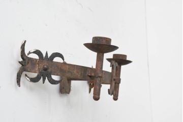 イギリスアンティーク　優美な装飾が目を引くキャンドルスタンド型ウォールライト　(R-088786)