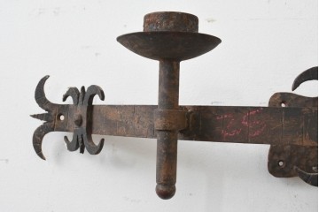 イギリスアンティーク　優美な装飾が目を引くキャンドルスタンド型ウォールライト　(R-088786)
