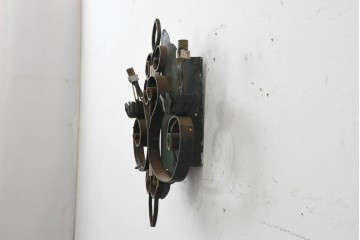 イギリスヴィンテージ　優雅な曲線装飾が目を引くウォールライト　(R-088787)