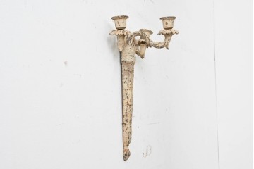 フランスアンティーク　アカンサスリーフ装飾が優雅な3灯壁掛けキャンドルホルダー　(R-088788)