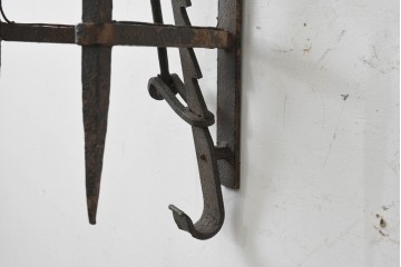 イギリスヴィンテージ　1950年頃　鍛鉄の古い秤を再構築したキャンドルスタンド型ウォールランプ　(R-088792)