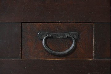 和製アンティーク　和の風格あふれる丸桟引き戸の二段重ね近江水屋箪笥　(R-088803)