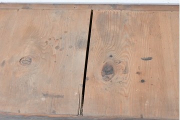 和製アンティーク　引き出し8杯付き　和の風格あふれる丸桟引き戸の近江水屋箪笥サイドボード　(R-088804)