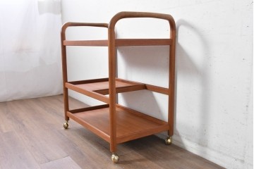 ヴィンテージ家具　チーク材　丸みのあるフレームとキャスター脚が軽やかなキッチンワゴン　(R-088809)
