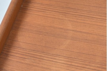 ヴィンテージ家具　チーク材　丸みのあるフレームとキャスター脚が軽やかなキッチンワゴン　(R-088809)
