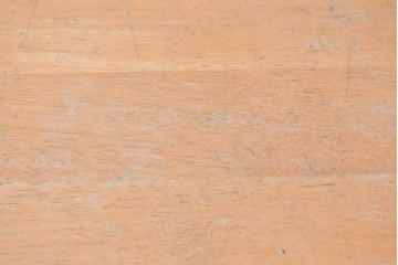 ヨーロッパヴィンテージ　ビーチ材　跳ね上げ天板のスクールデスク　(R-088810)