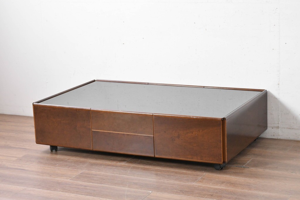 中古　arflex(アルフレックス)　ガラストップと収納を備えたセンターテーブル　(R-088814)