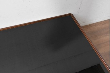 中古　arflex(アルフレックス)　ガラストップと収納を備えたセンターテーブル　(R-088814)