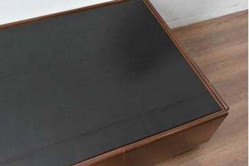 中古　arflex(アルフレックス)　ガラストップと収納を備えたセンターテーブル　(R-088814)