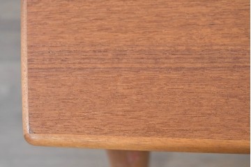 デンマークヴィンテージ　チーク材　すっきりとしたフォルムのエクステンションテーブル　(R-088815)