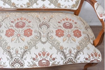 中古 イタリア　美品　ATTICA(アッティカ)　優美な猫脚の2人掛けソファ　(R-088818)