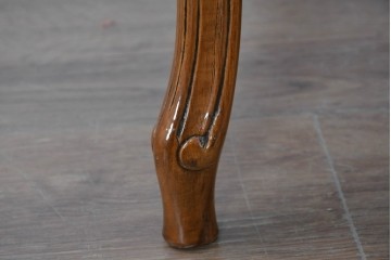 中古 イタリア　美品　ATTICA(アッティカ)　優美な猫脚の2人掛けソファ　(R-088818)