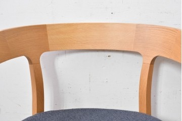 中古　美品　arflex(アルフレックス)　藤森泰司(Taiji Fujimori)デザイン　RUNE(ルネ)　流れるような美しいフォルムのダイニングチェア2脚セット　定価(2脚合計)約40万円　(R-088819)
